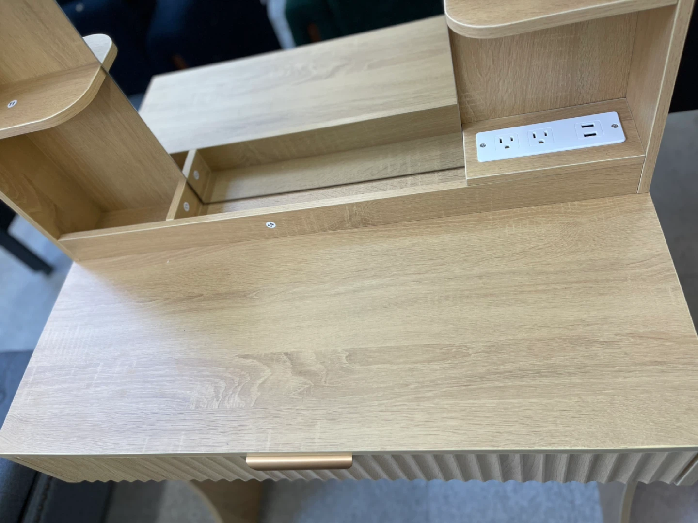 Oak-look Desk with Built-in Power Strip - photo 4