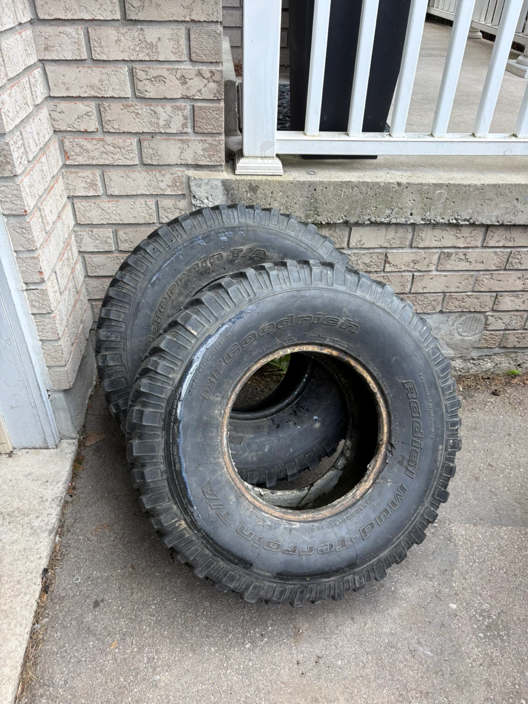 33x12.5 r15 Baja champion