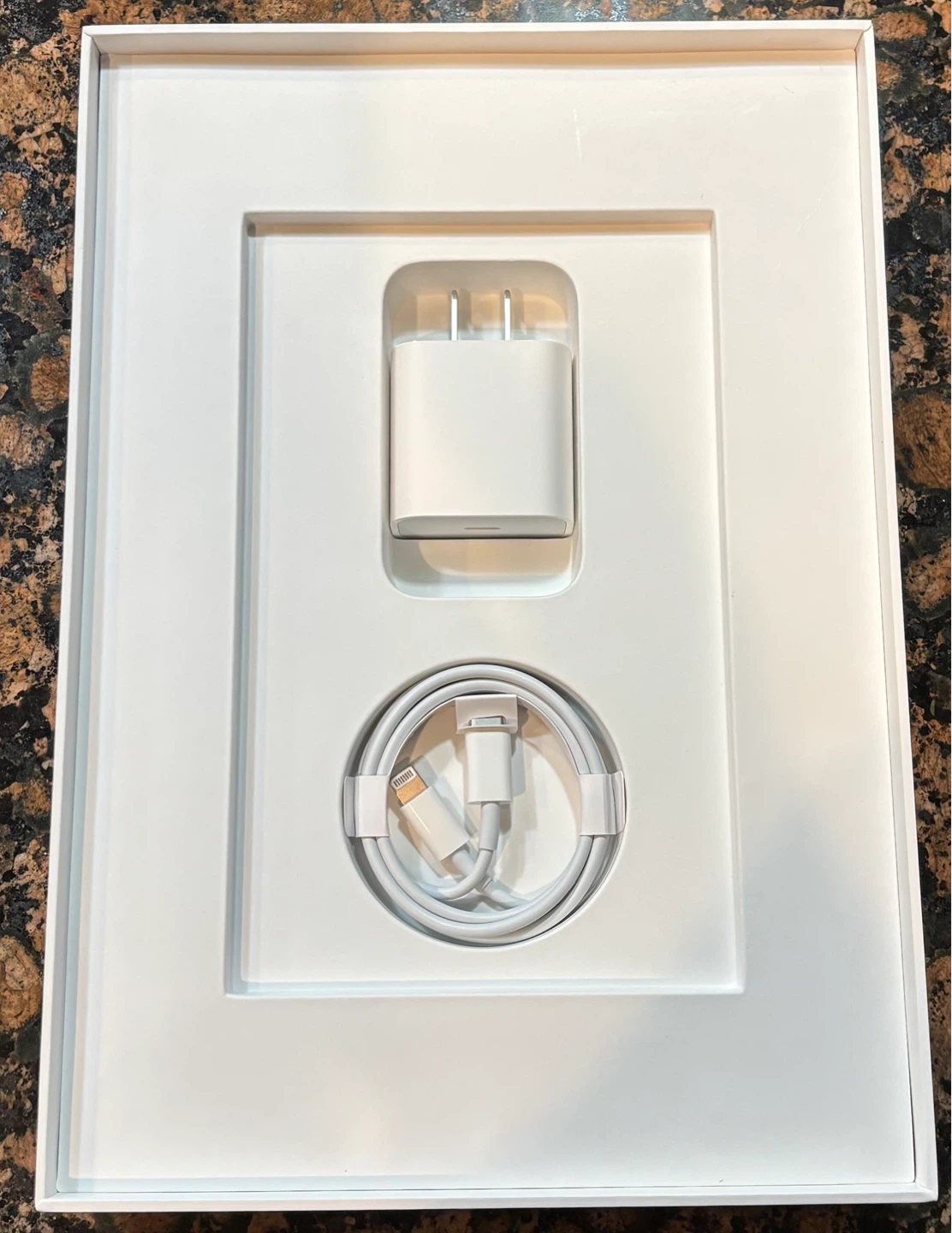 Brand New IPad 9th Gen - photo 5