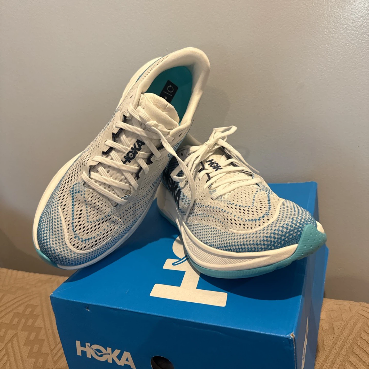 Hoka Rincon 4 Running Shoes - White/Blue - Size 10.5 - photo 3