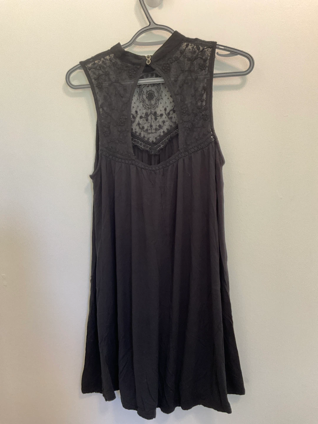 AE Black Sleeveless Lace Detail Dress - photo 2