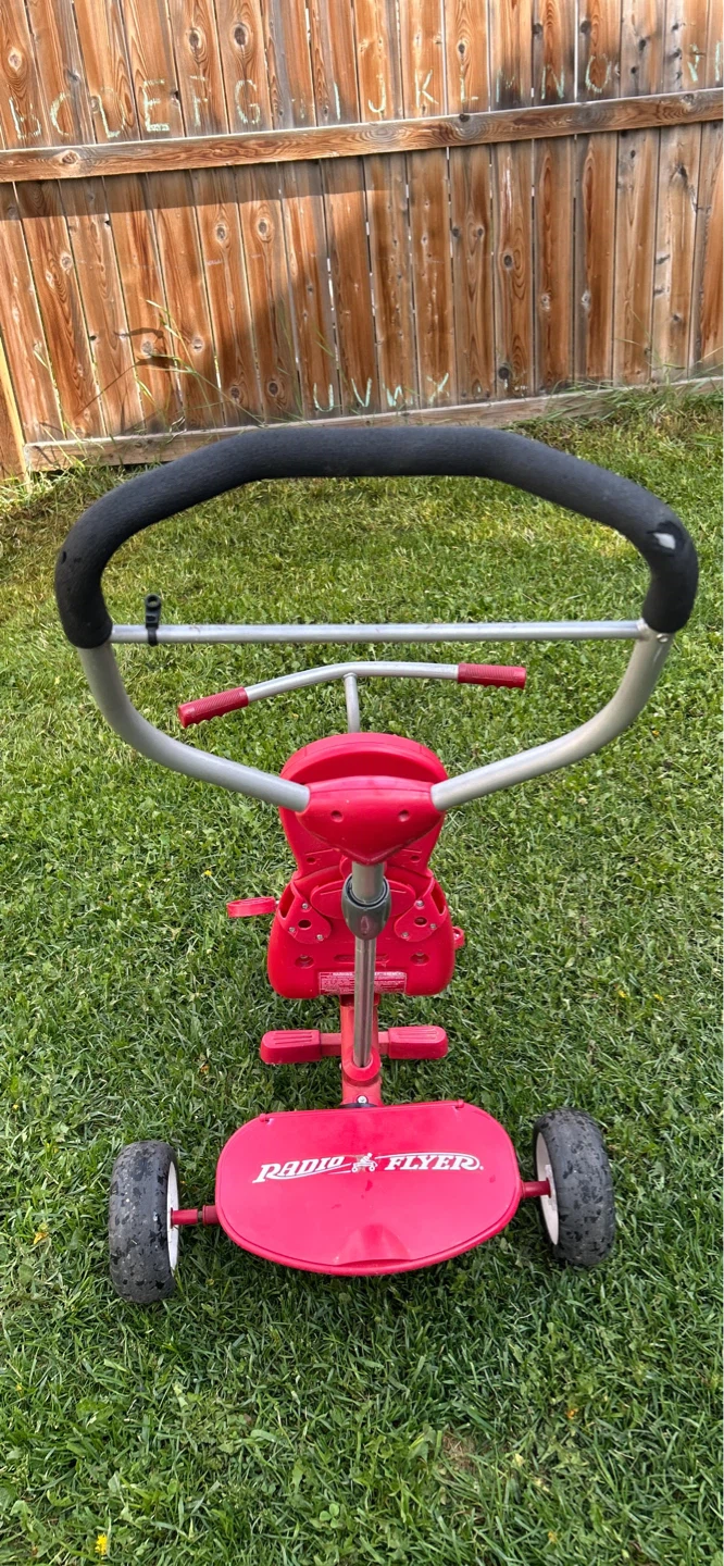 Radio Flyer Red Tricycle with Parent Handle - photo 2