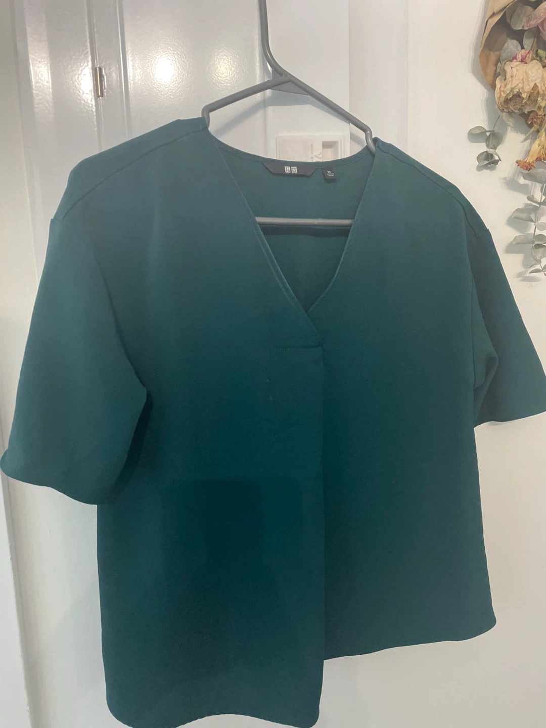 Uniqlo Green V-Neck Top