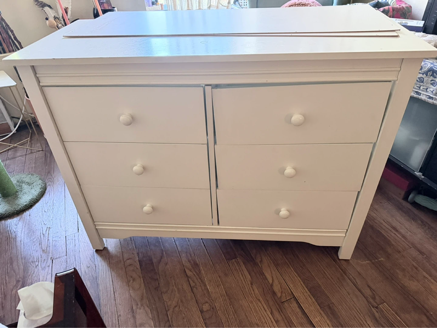 White Dresser ⭐️Handyman Special - photo 4