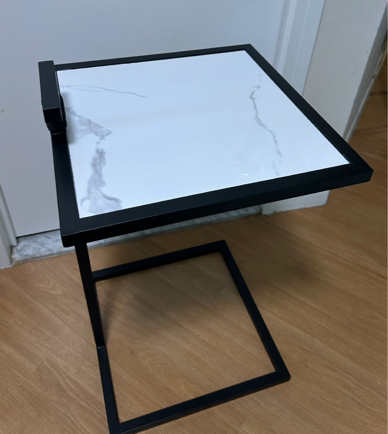 Side Table with White Marble Top and black metal frame - photo 2