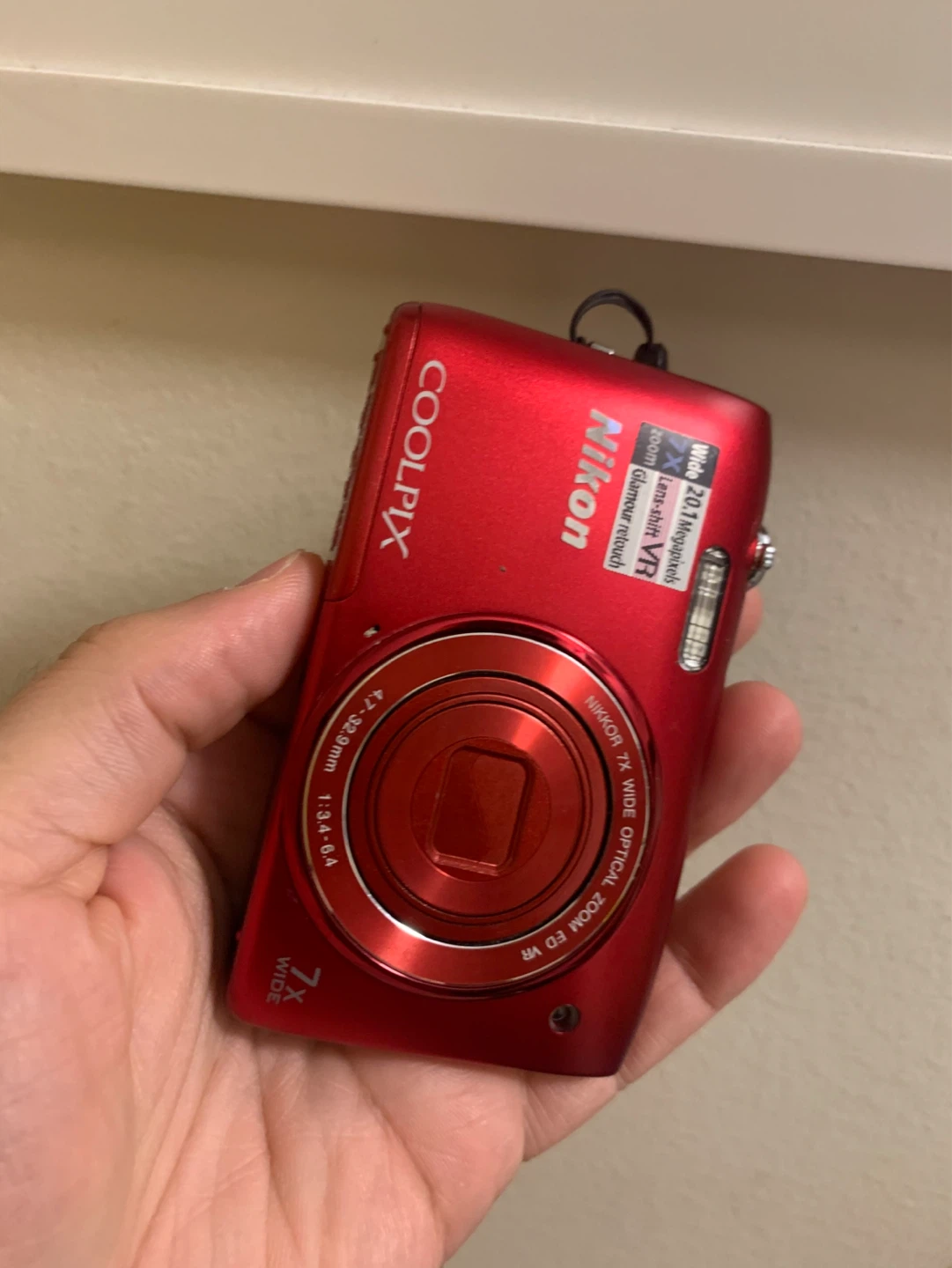 Nikon COOLPIX S3500 Digital Camera - Red
