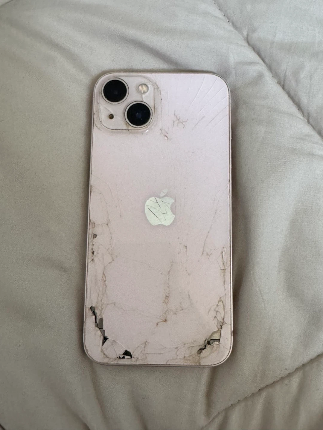 iPhone 13 Pink - photo 2