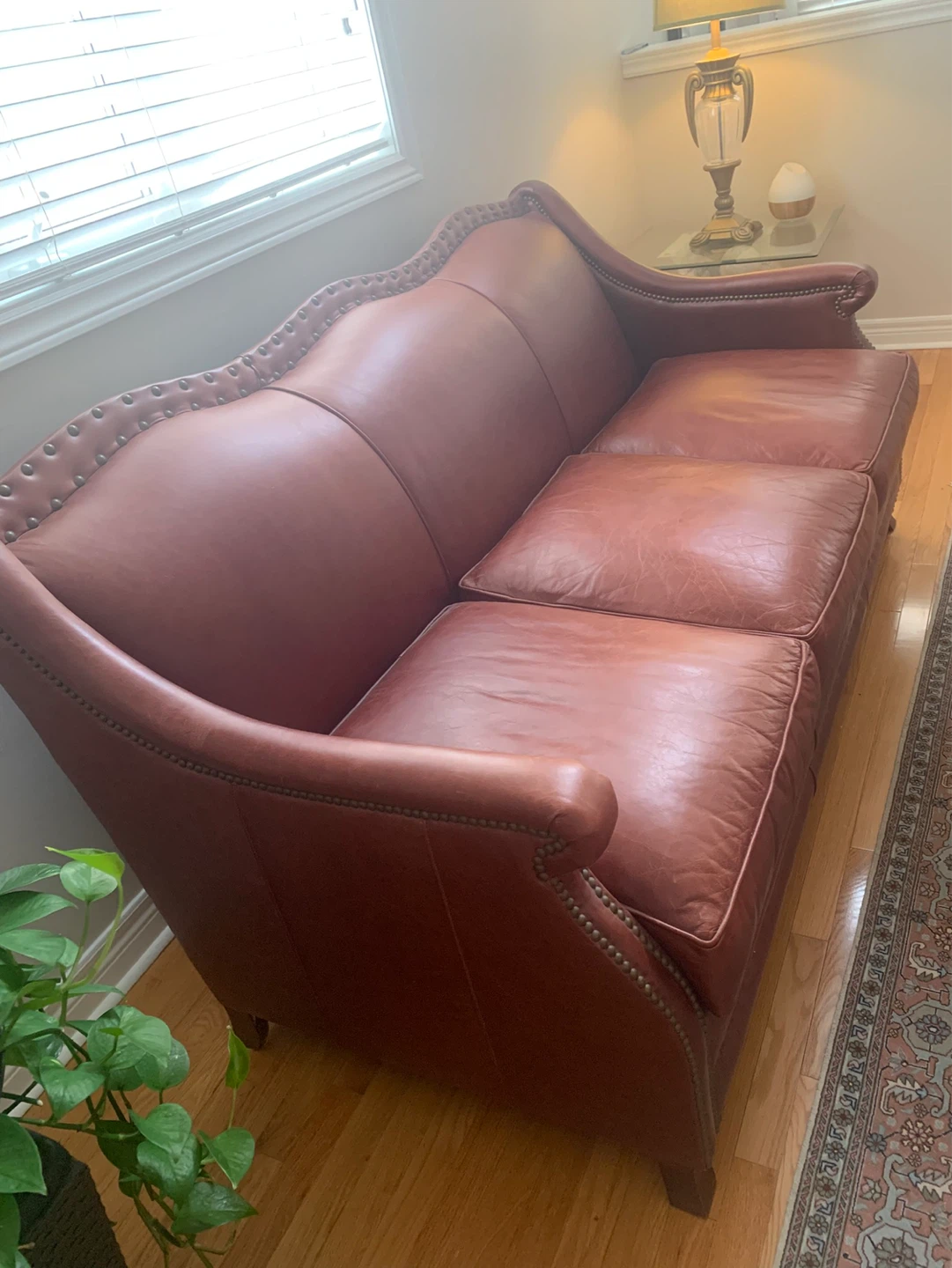 Classic vintage aubergine Leather Sofa - photo 3