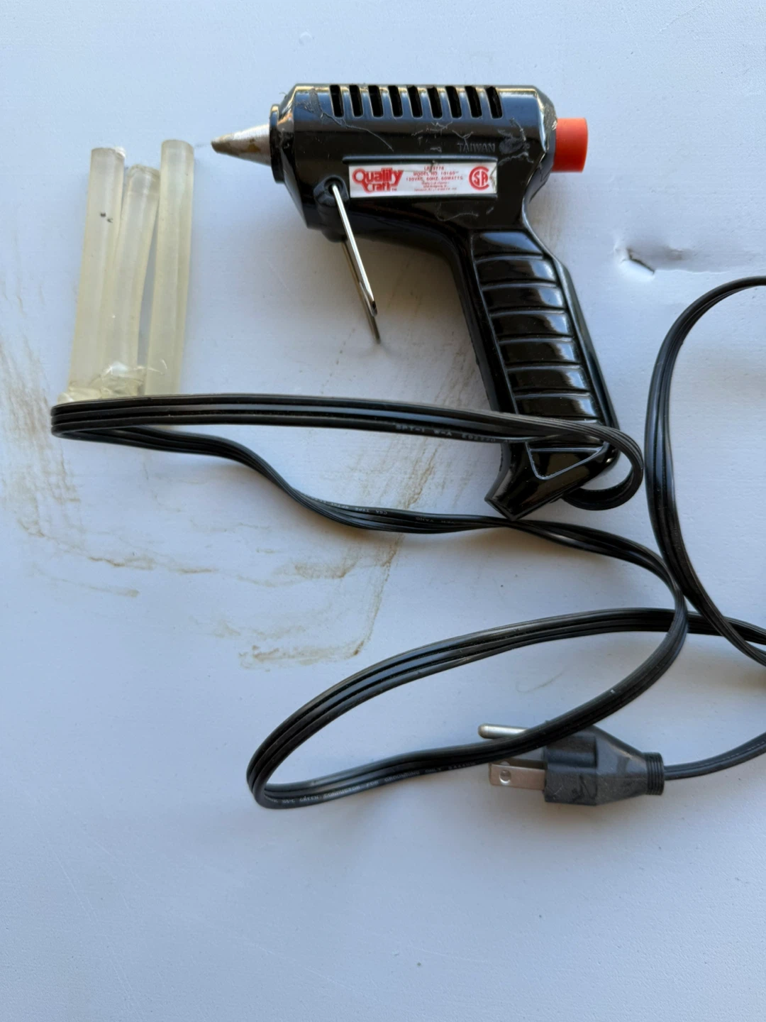 Quality Craft Hot Glue Gun with Glue Sticks