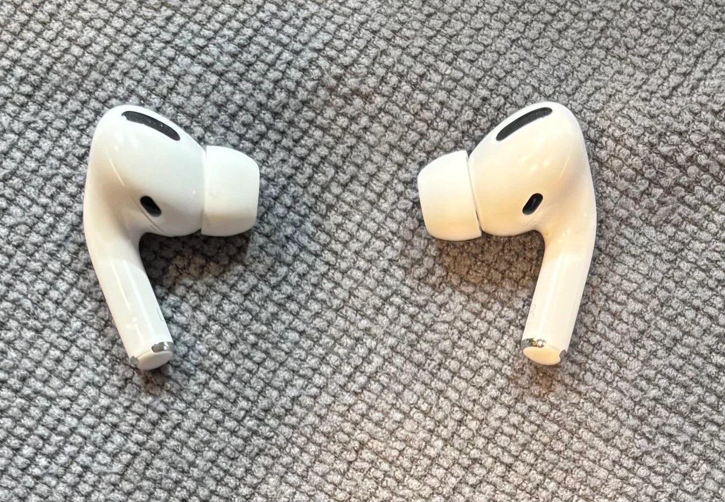 Apple AirPods Pro - photo 3