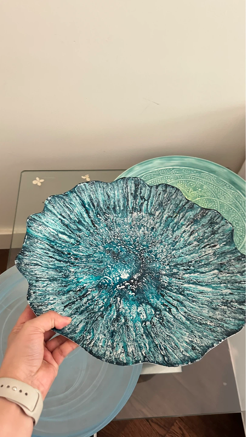 3 pieces Decorative Teal and White Swirl Plate