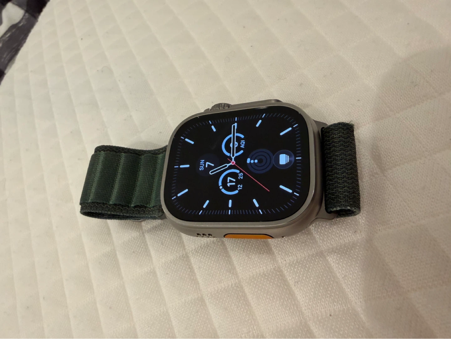 Apple Watch Ultra (1st Generation) – 49mm - photo 2