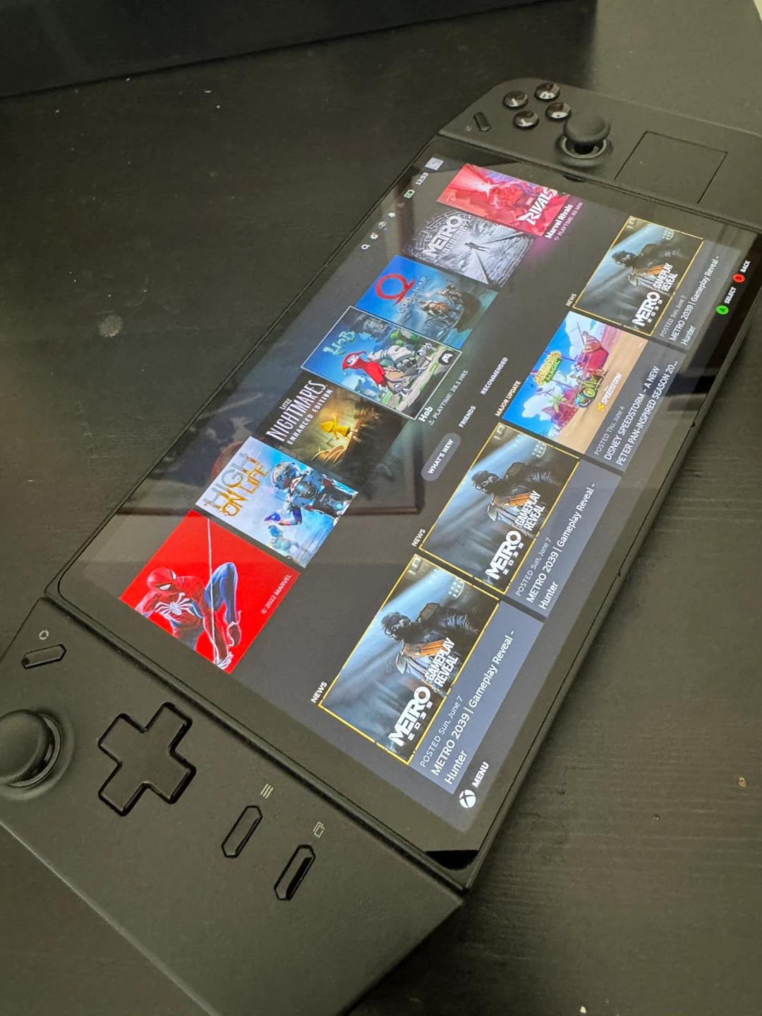 Lenovo Legion Go Handheld Gaming PC - photo 4