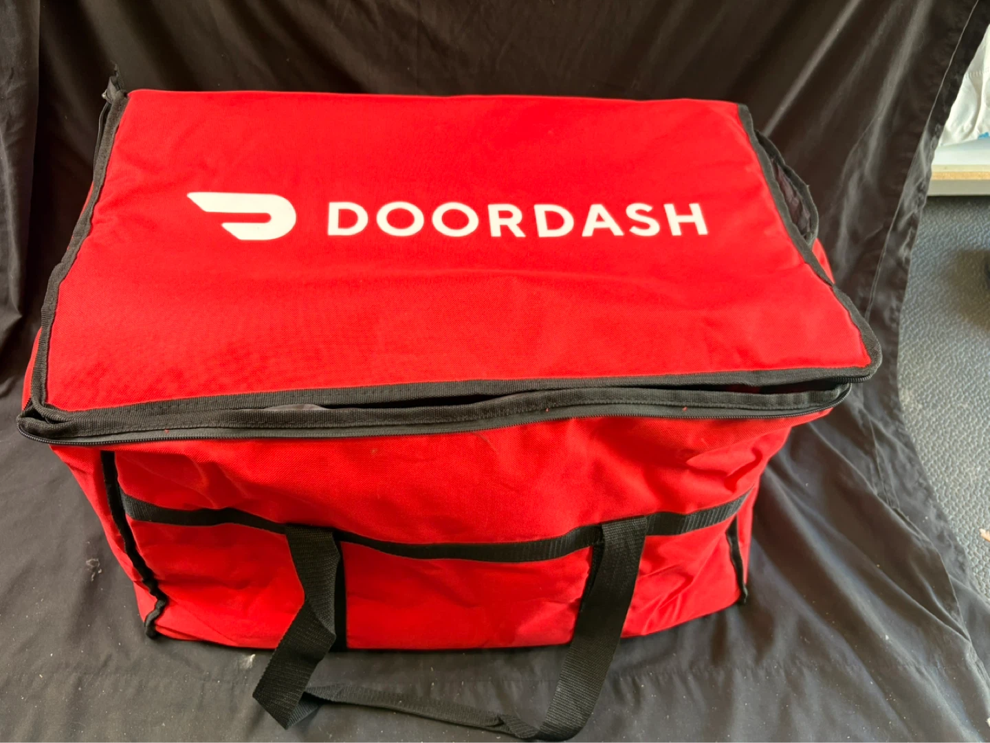DoorDash Insulated Food Delivery Bag - photo 2