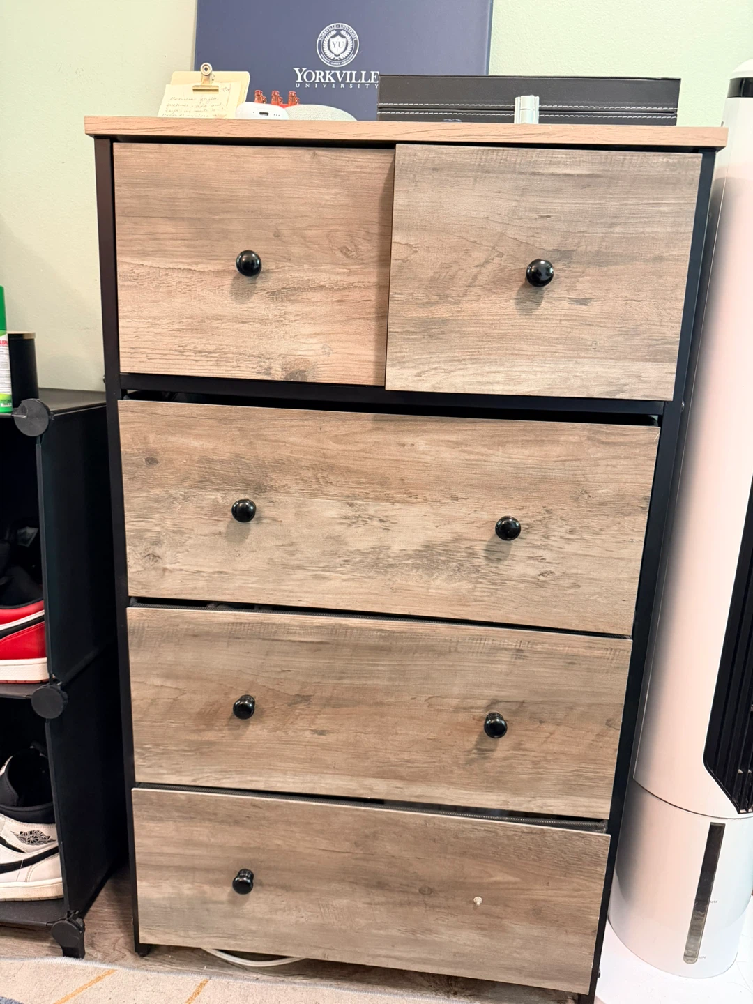 Wood Grain Dresser with 5 Drawers