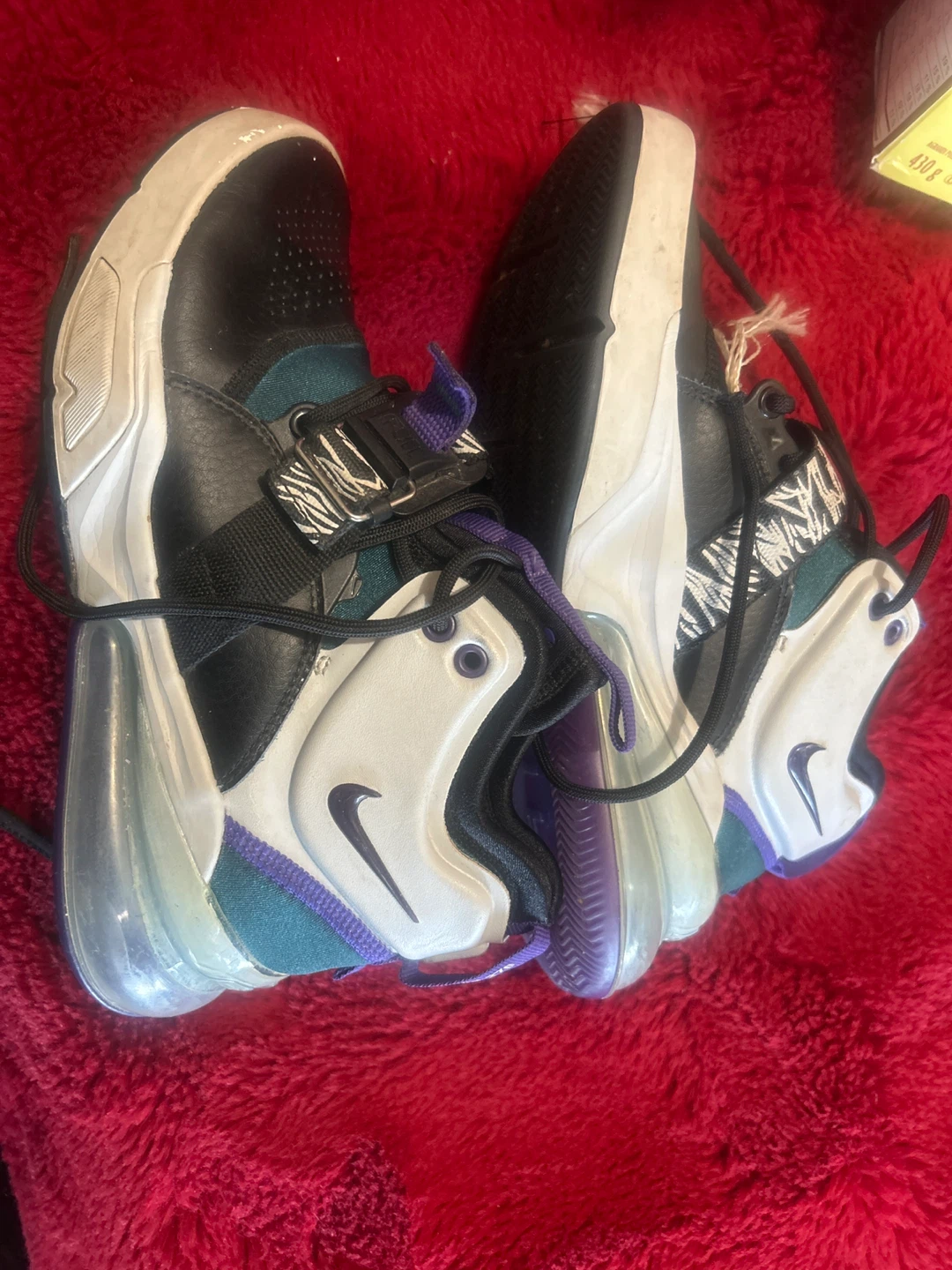 Nike Air Force 270 Shoes