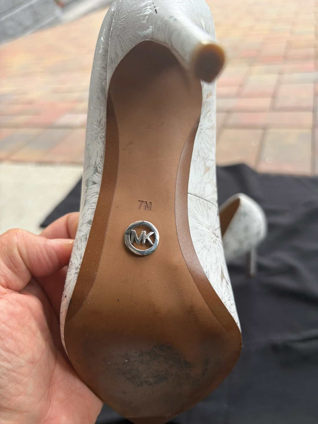 Michael Kors Women's Heels Size 7M White Floral Print - photo 3