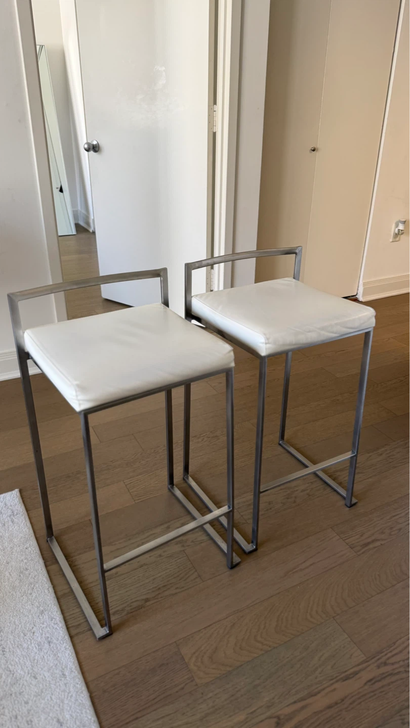 Set of 2 White Faux Leather Bar Stools with Metal Frame - photo 4