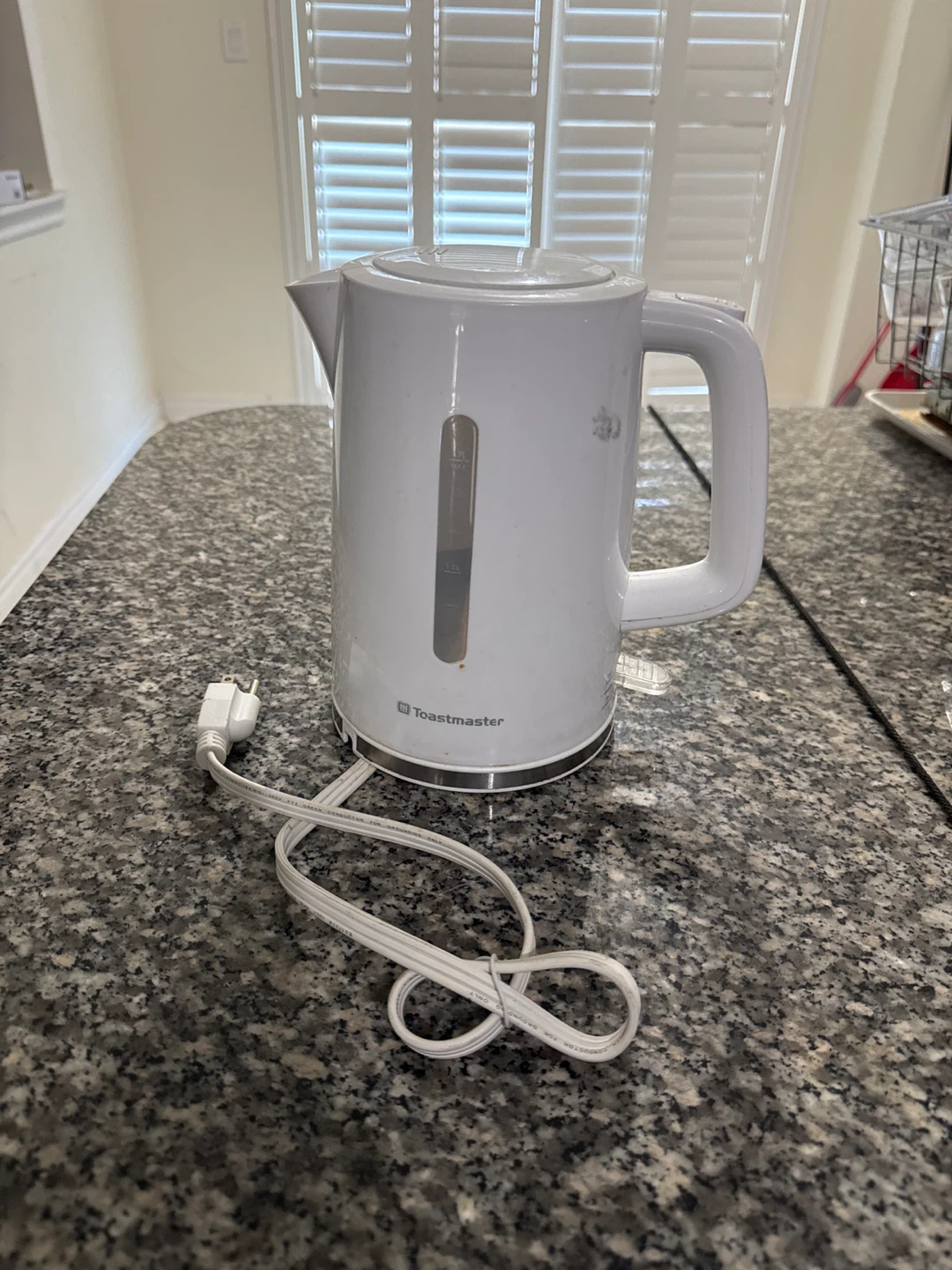 Toastmaster White Electric Kettle
