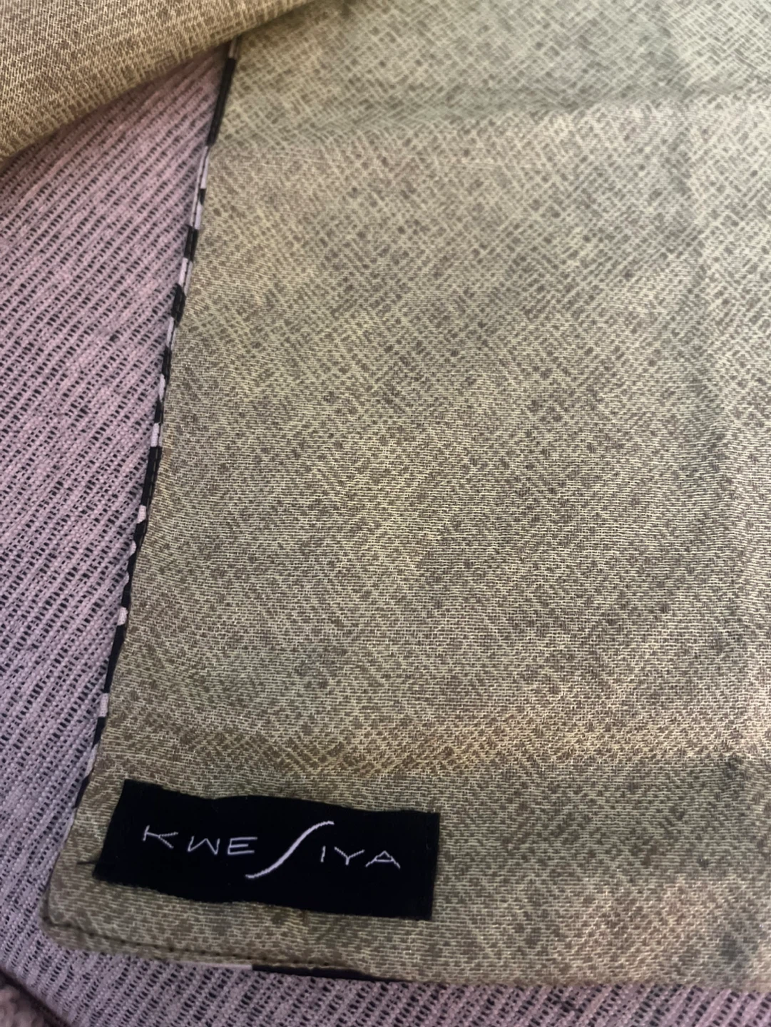 KWE SIYA Scarf - Raw Silk Black & Green Floral Print - photo 3