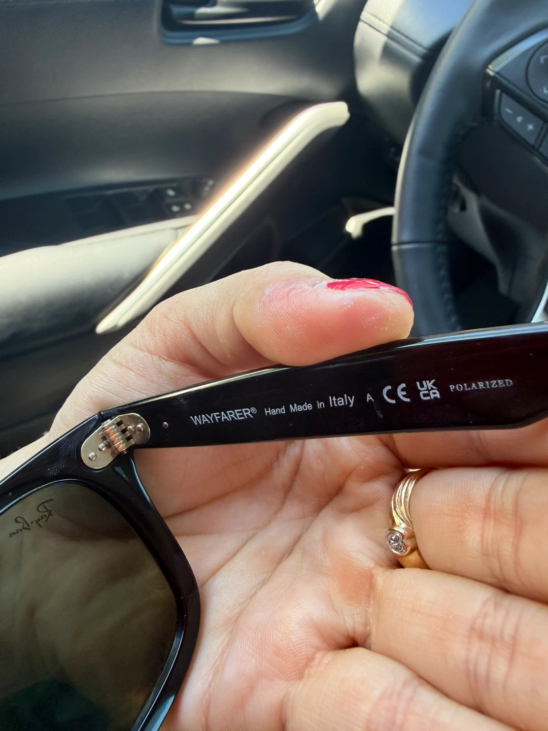 Ray-Ban Wayfarer Polarized Sunglasses - photo 4