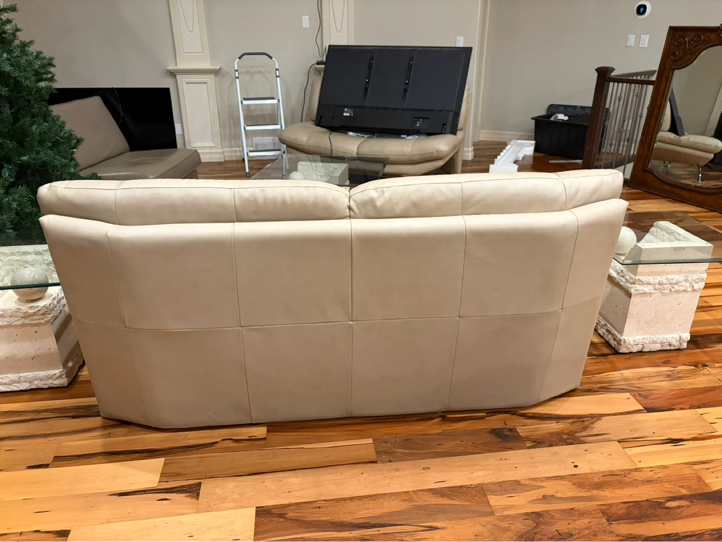 Beige genuine Leather couch / loveseat & chair - photo 2