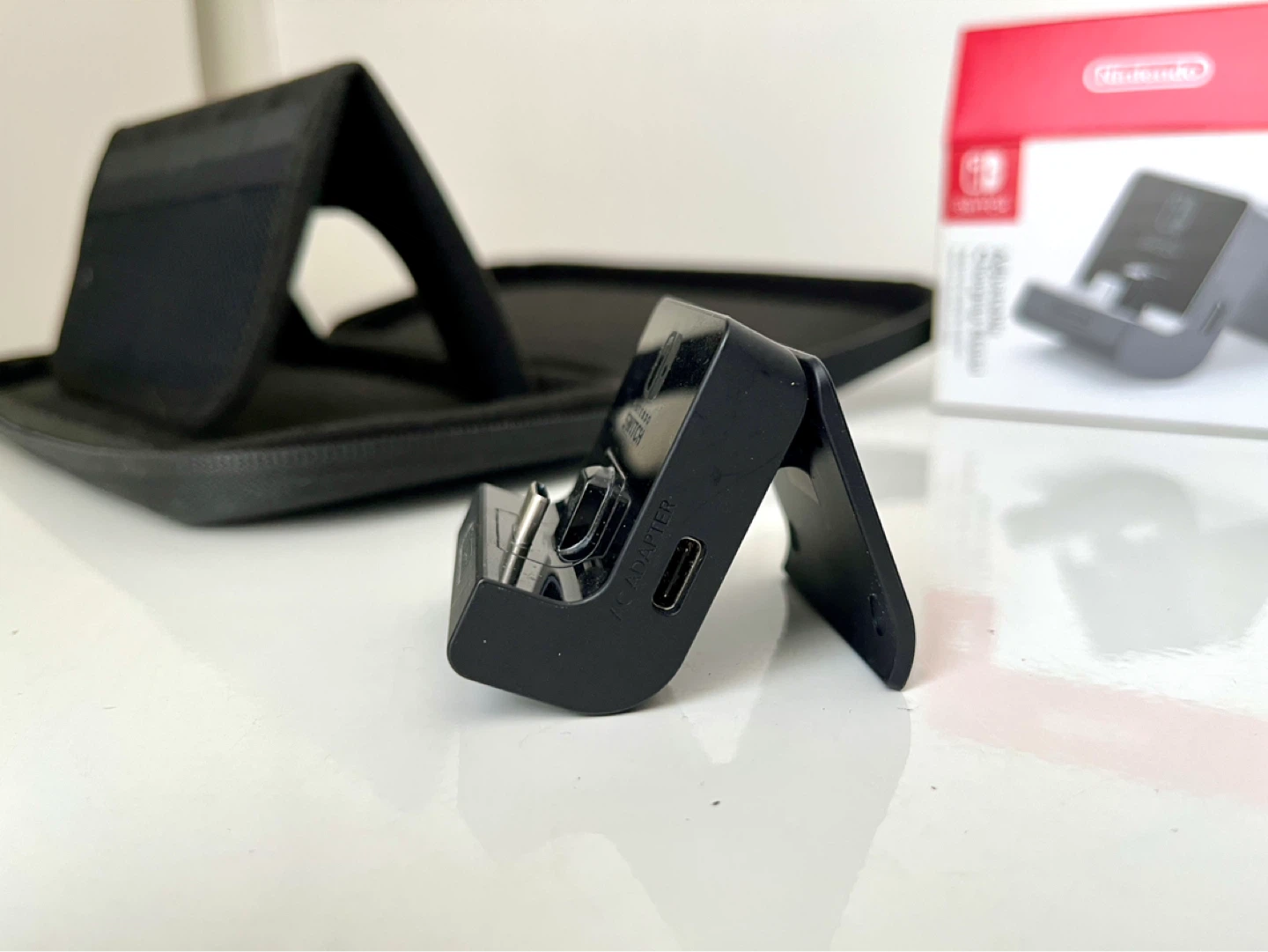 Nintendo Switch Adjustable Charging Stand with Case - photo 3