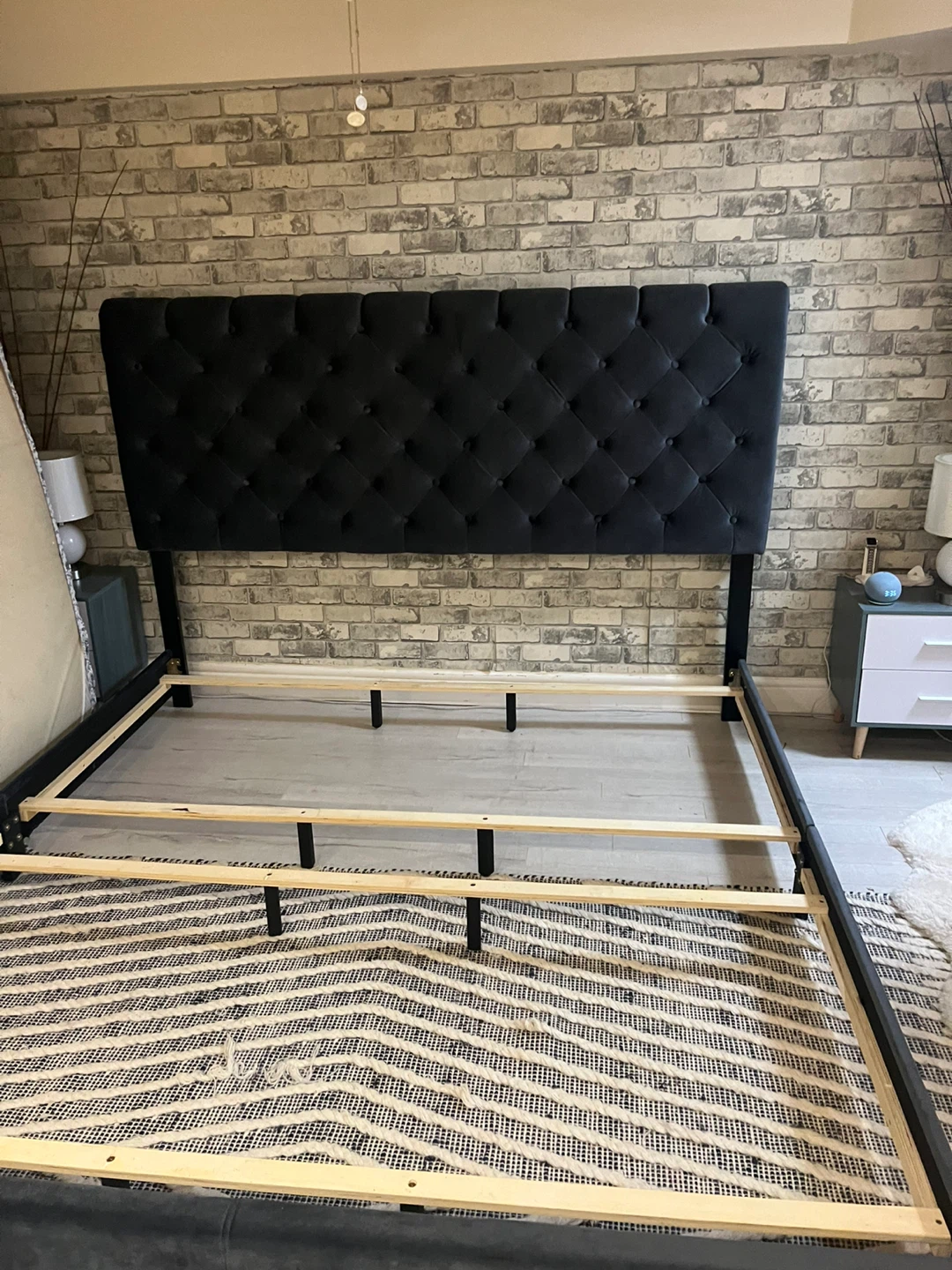 King size Dark grey Velvet Tufted Headboard Bed Frame - photo 4