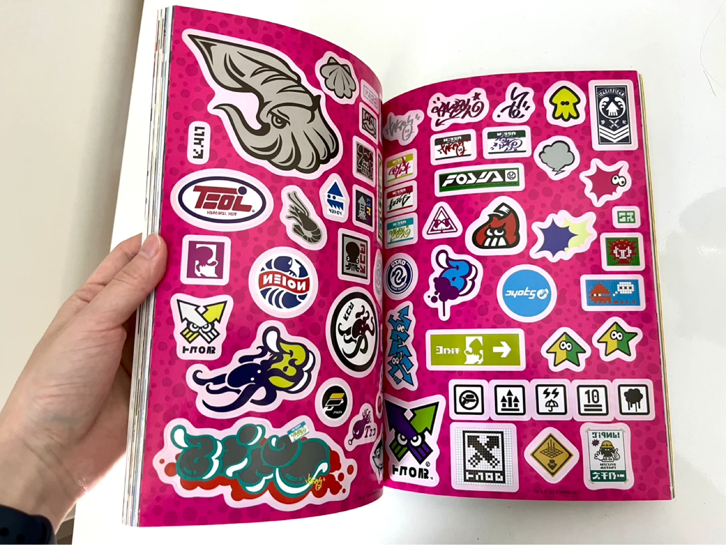 Splatoon Official Sticker Book - photo 4