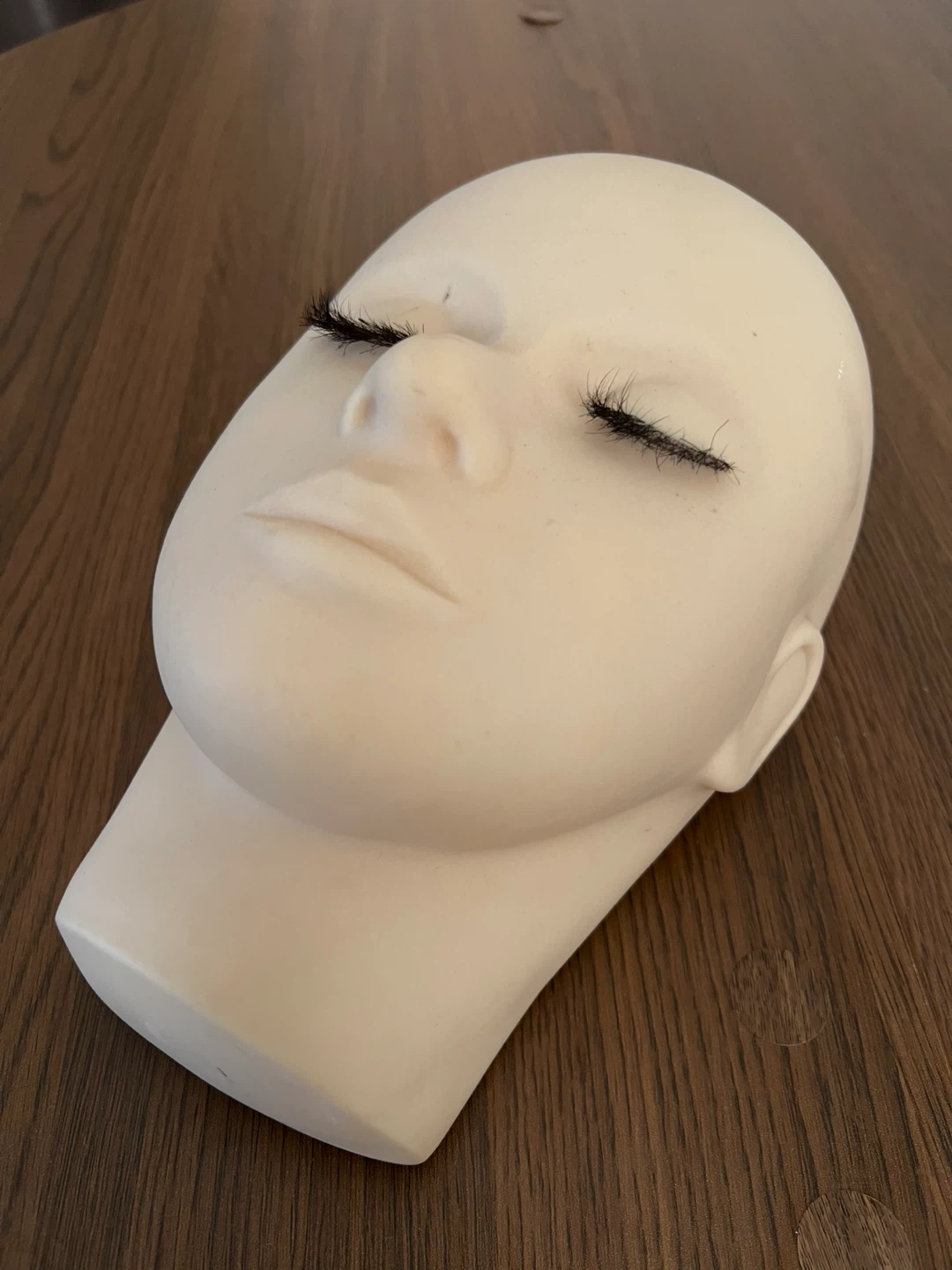 Mannequin Head Display Form with Eyelashes