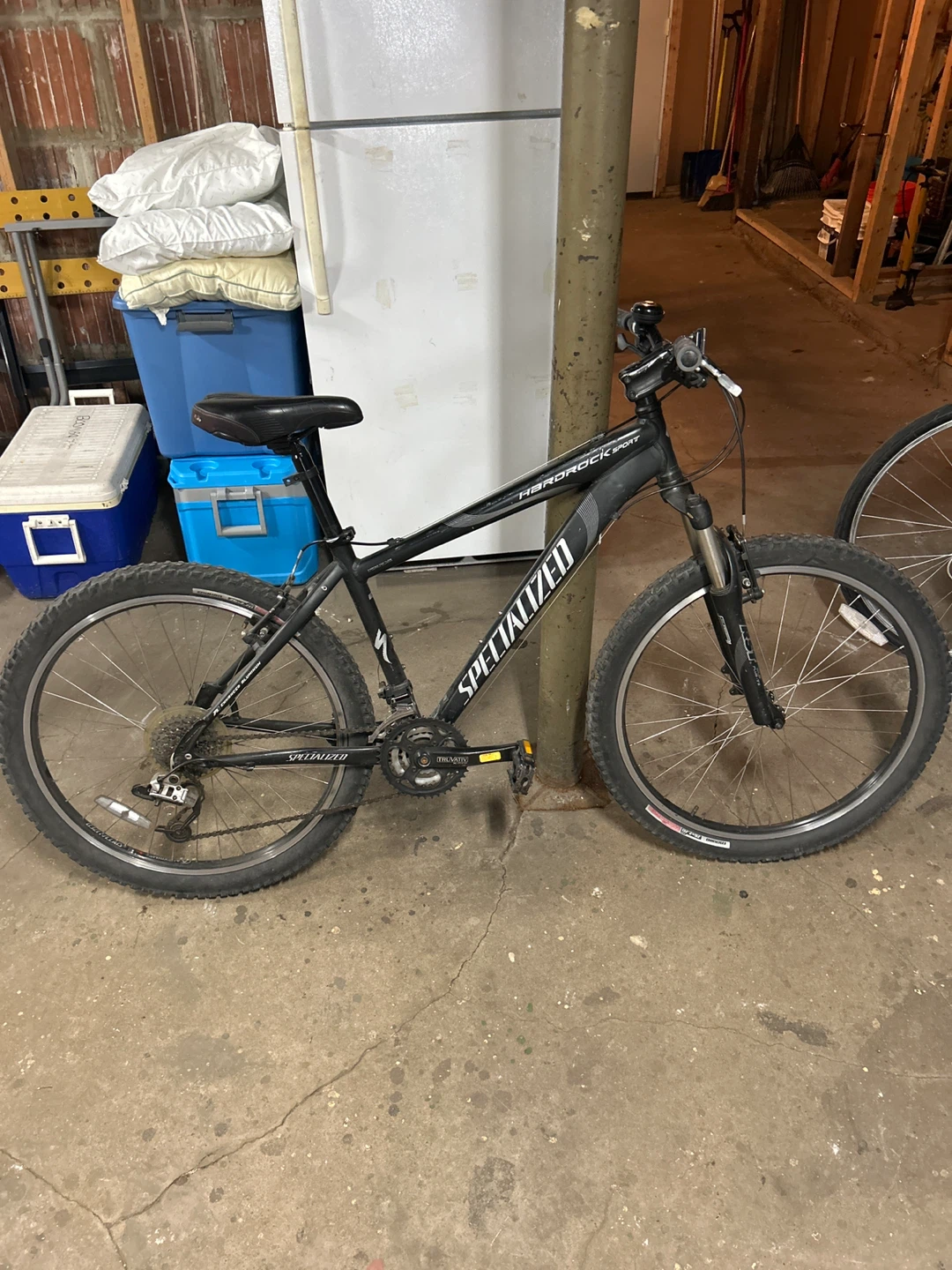 Specialized Hardrock Sport Mountain Bike
