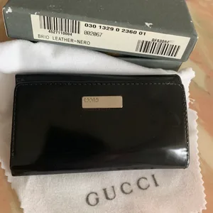 Gucci Black Leather Key Holder