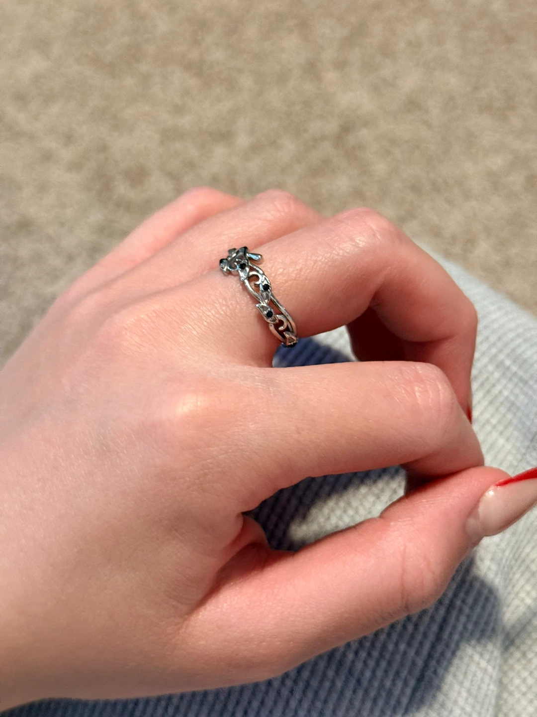 Silver-tone Filigree Ring with Black Stones - photo 2
