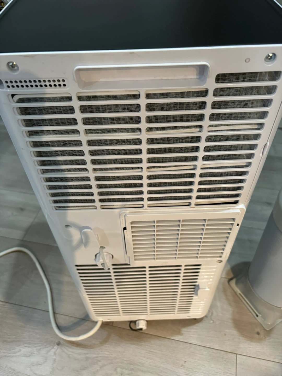 Insignia 12,000 BTU Portable Air Conditioner - photo 4