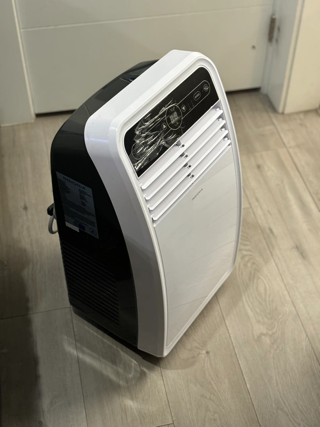 Insignia 8000 BTU Portable Air Conditioner