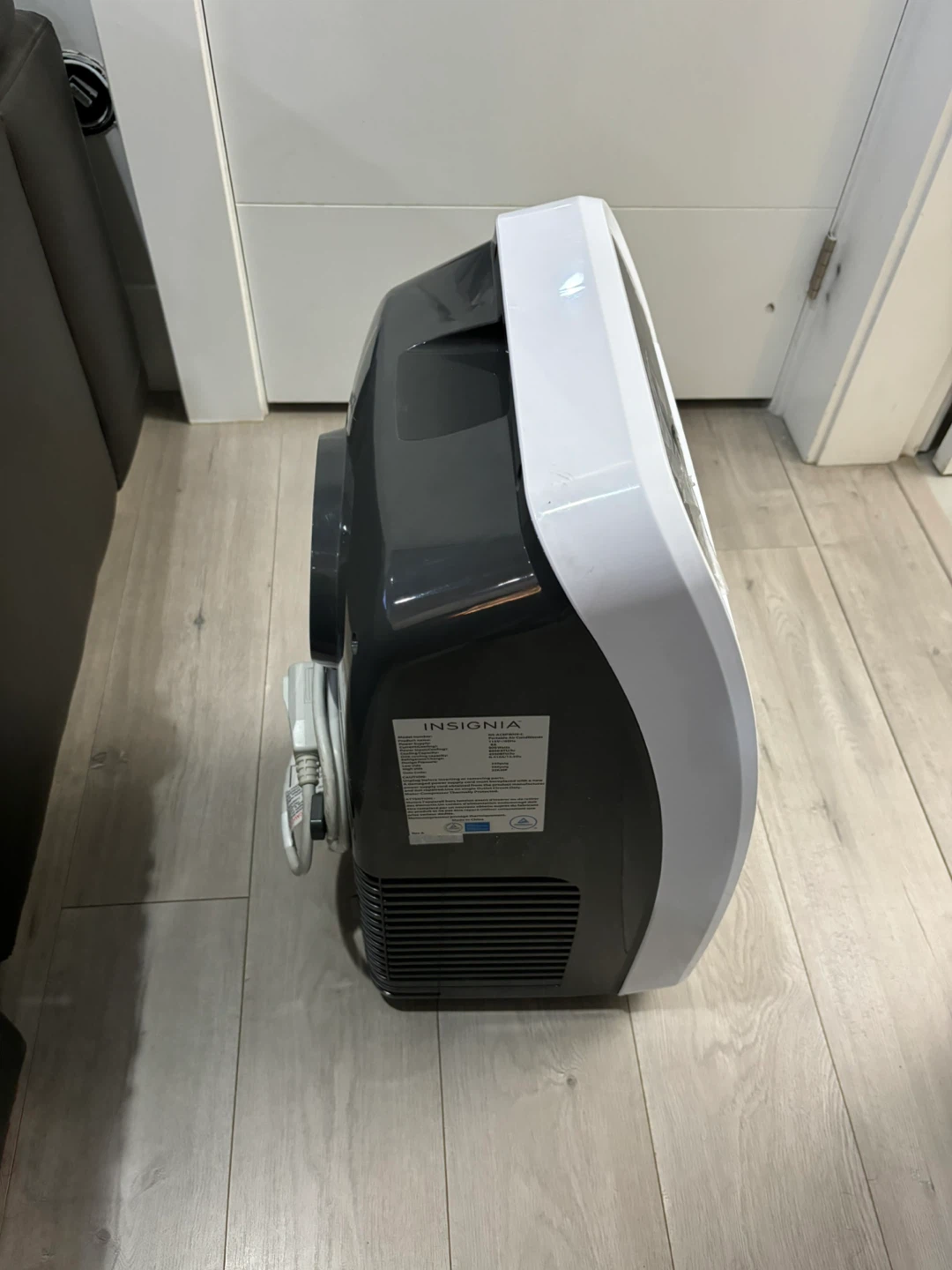 Insignia 8000 BTU Portable Air Conditioner - photo 3