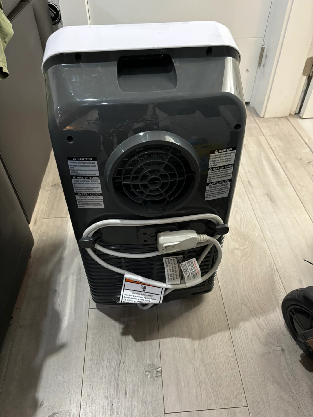 Insignia 8000 BTU Portable Air Conditioner - photo 4