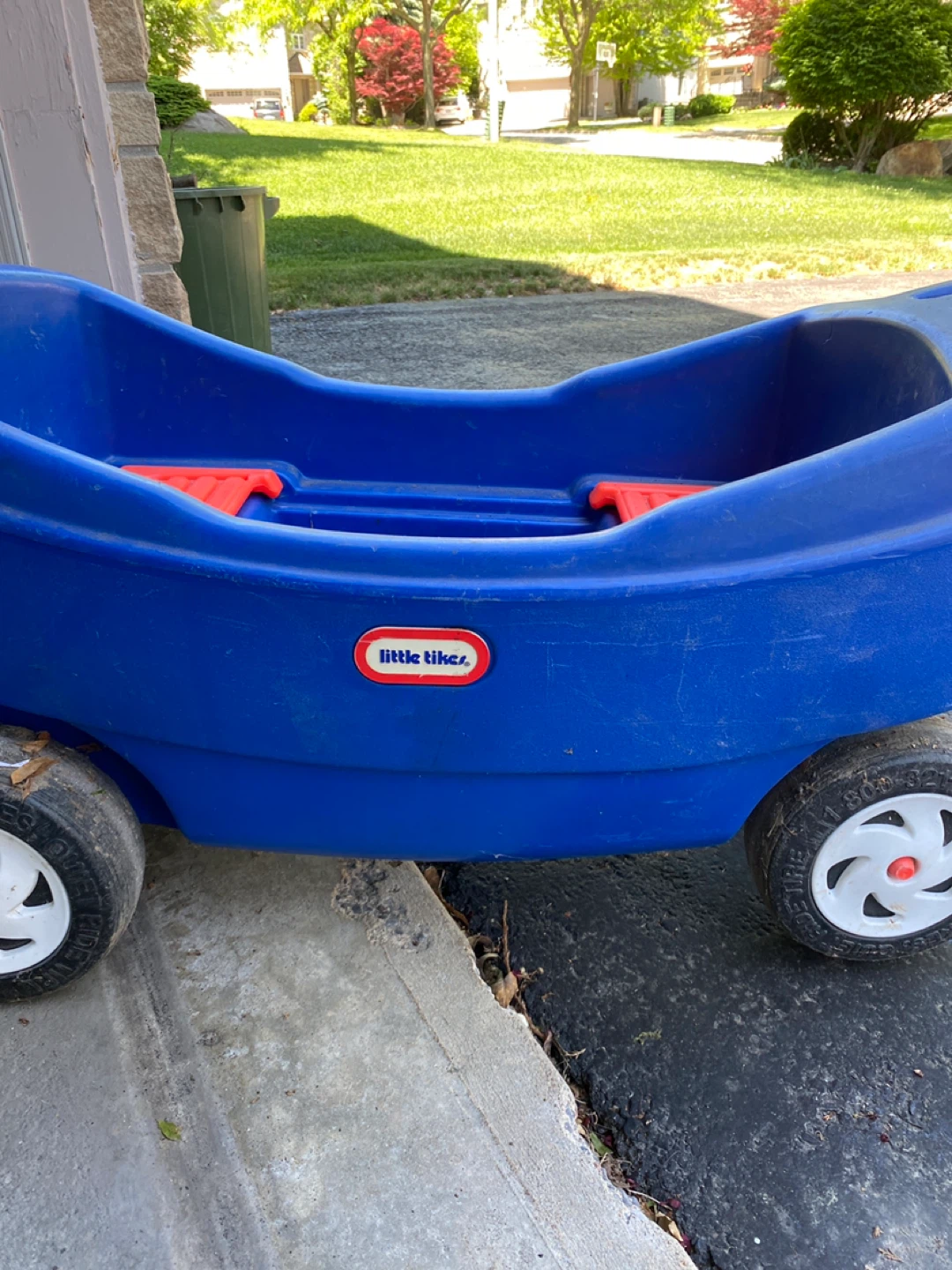 Little Tikes Blue Wagon - photo 3