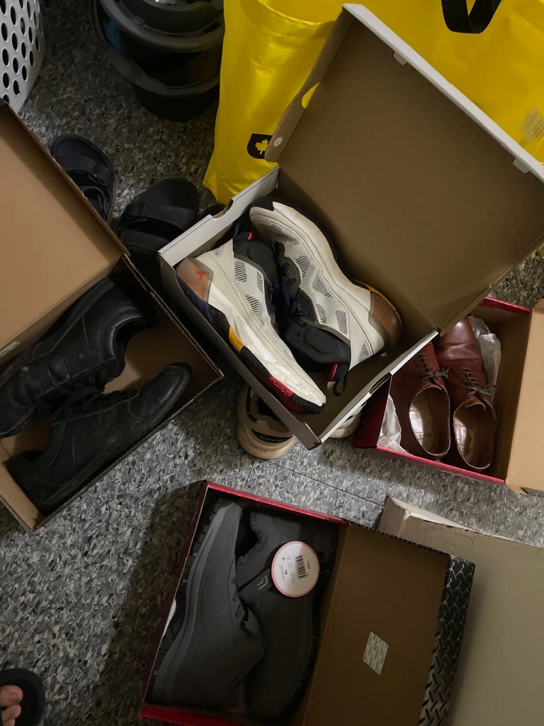 Men's Shoes - Assorted Brands