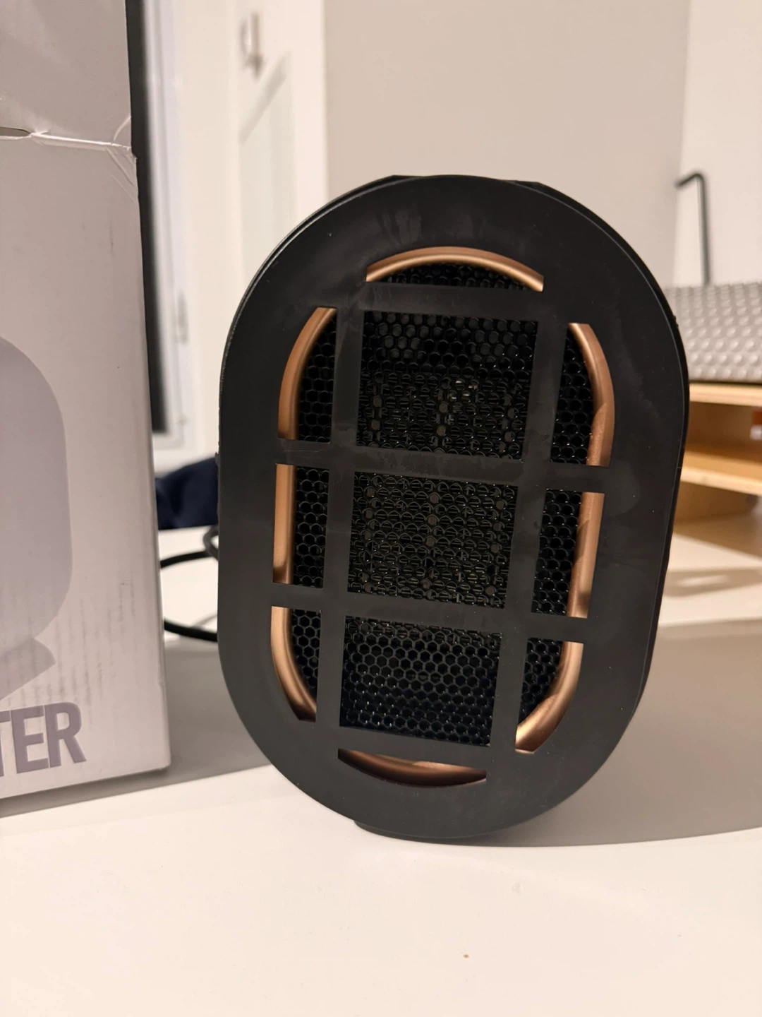 XH-1201 Air Heater - 1200W - photo 2
