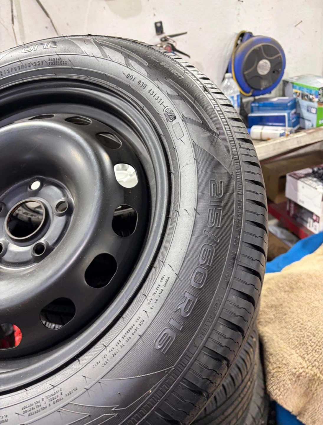 Nokian Tyres All Season Tires 215/60R16 x4 - photo 4