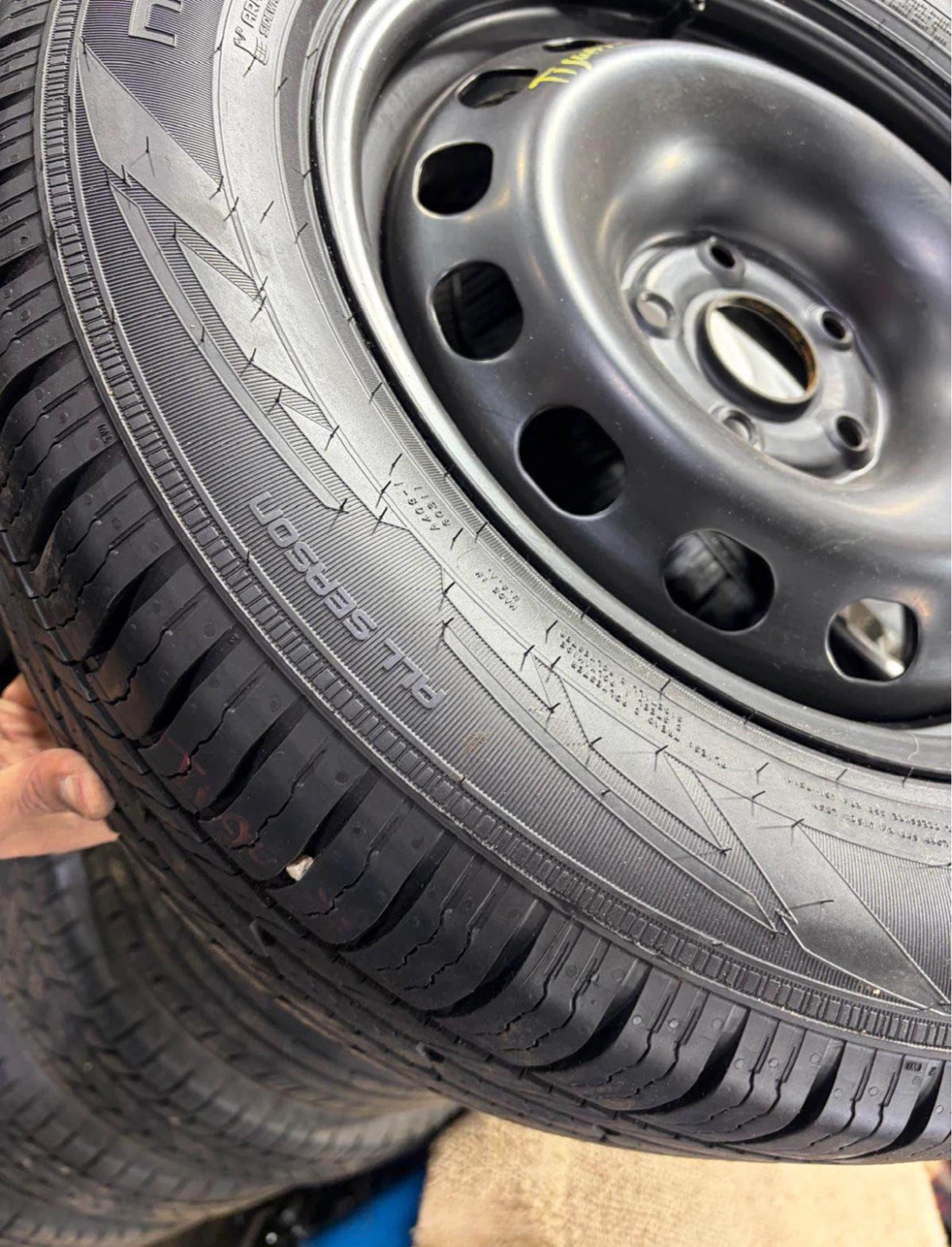 Nokian Tyres All Season Tires 215/60R16 x4 - photo 2