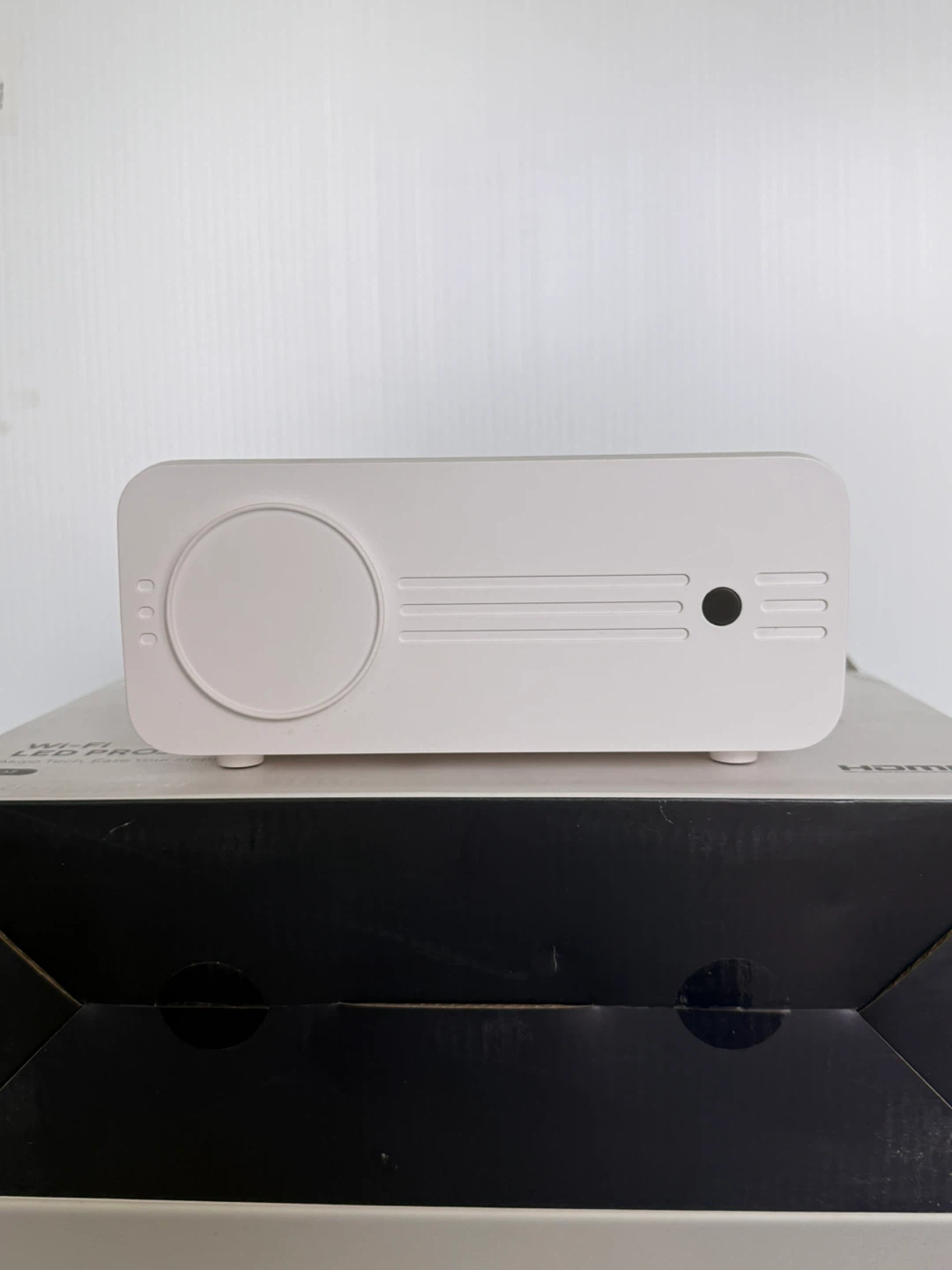 Akiyo Wi-Fi LED Projector G7 - photo 2