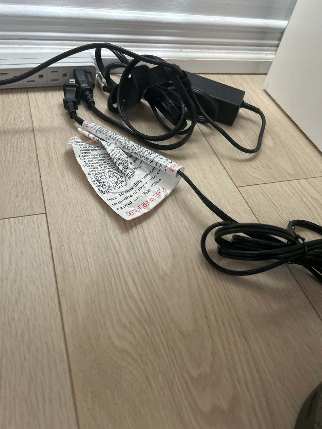 Amazon Basics PTC Heater - photo 3