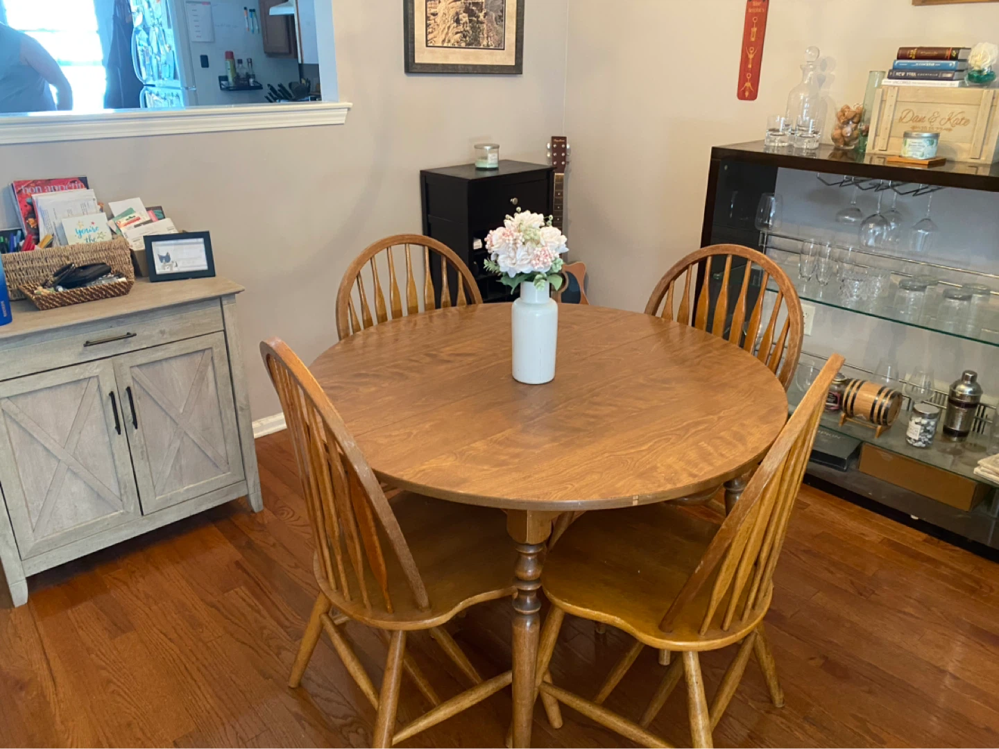 Round Dining Table with 4 Chairs and Leaf - photo 4