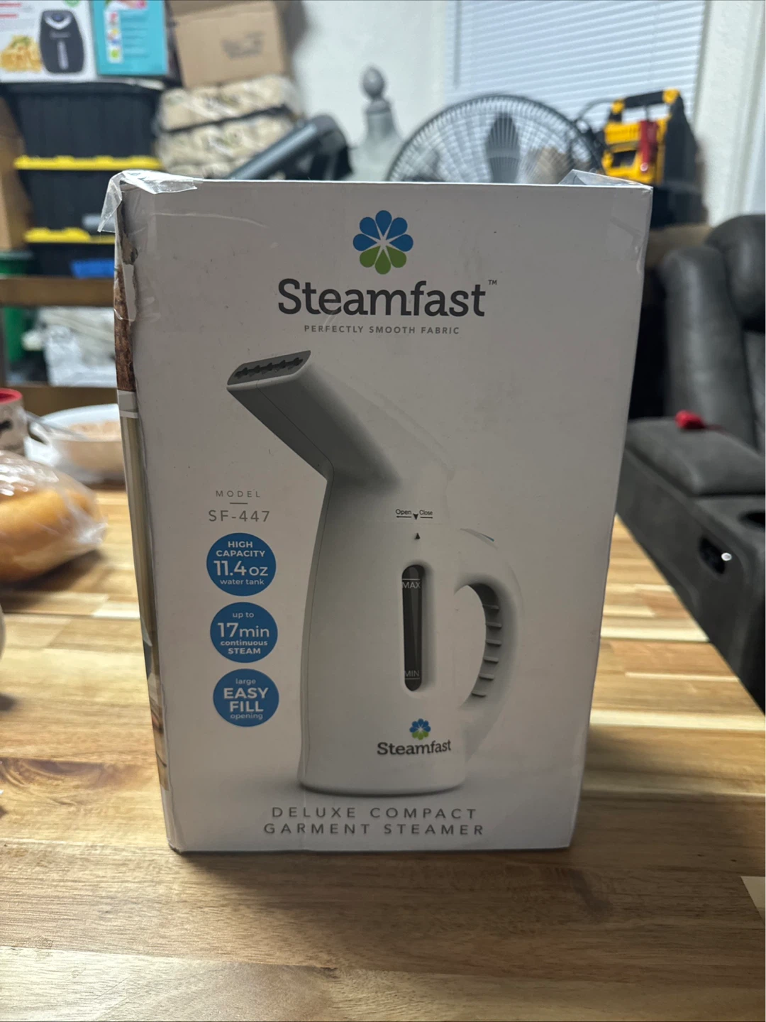 Steamfast SF-447 Deluxe Compact Garment Steamer