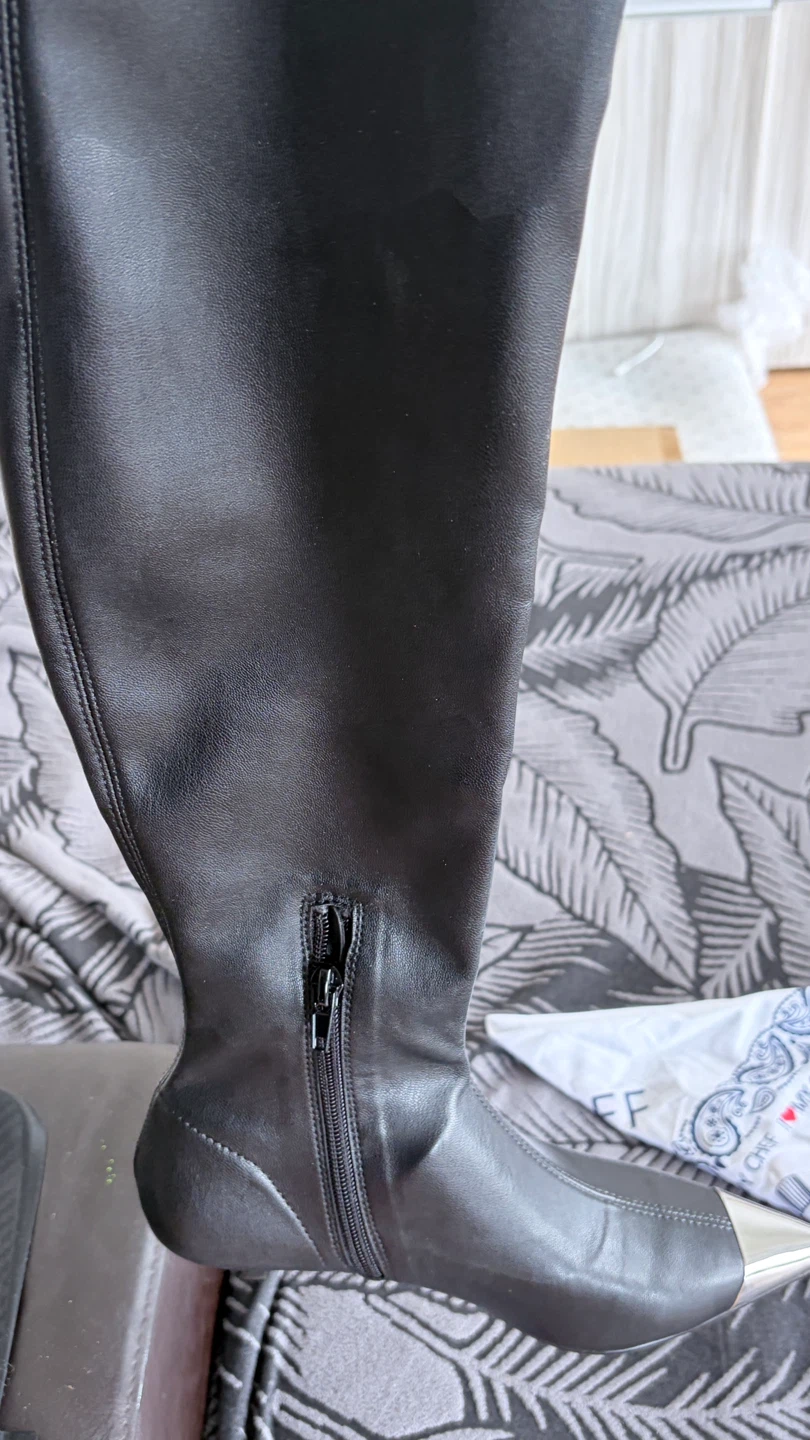 Katy Perry Black Knee-High Boots with Silver Toe Cap - photo 4