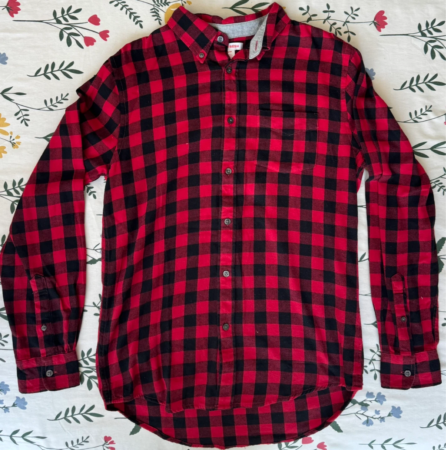 Long sleeve shirt red plaid