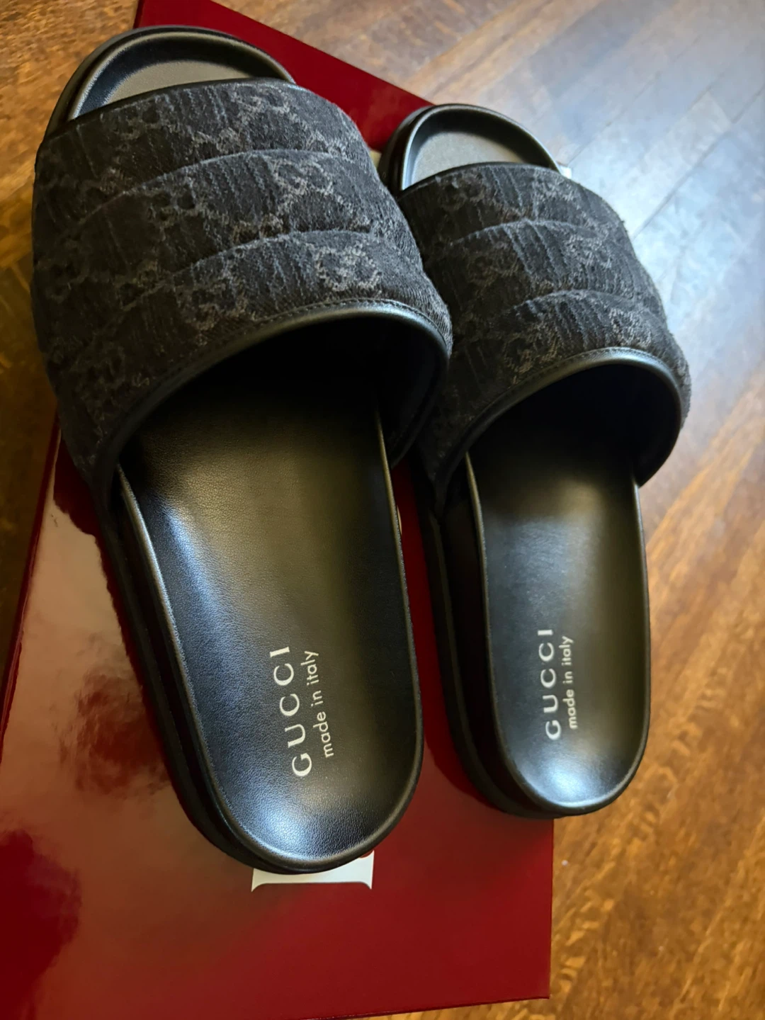 Gucci Black Quilted Slides - Men 9 - photo 2