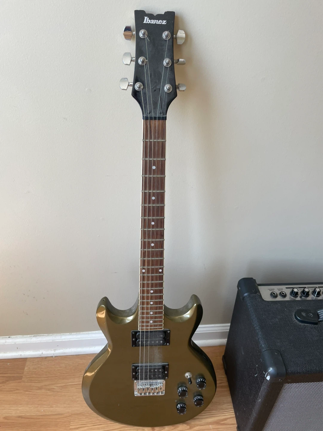 Ibanez Electric Guitar and Kustom KGA30 Amplifier - photo 2